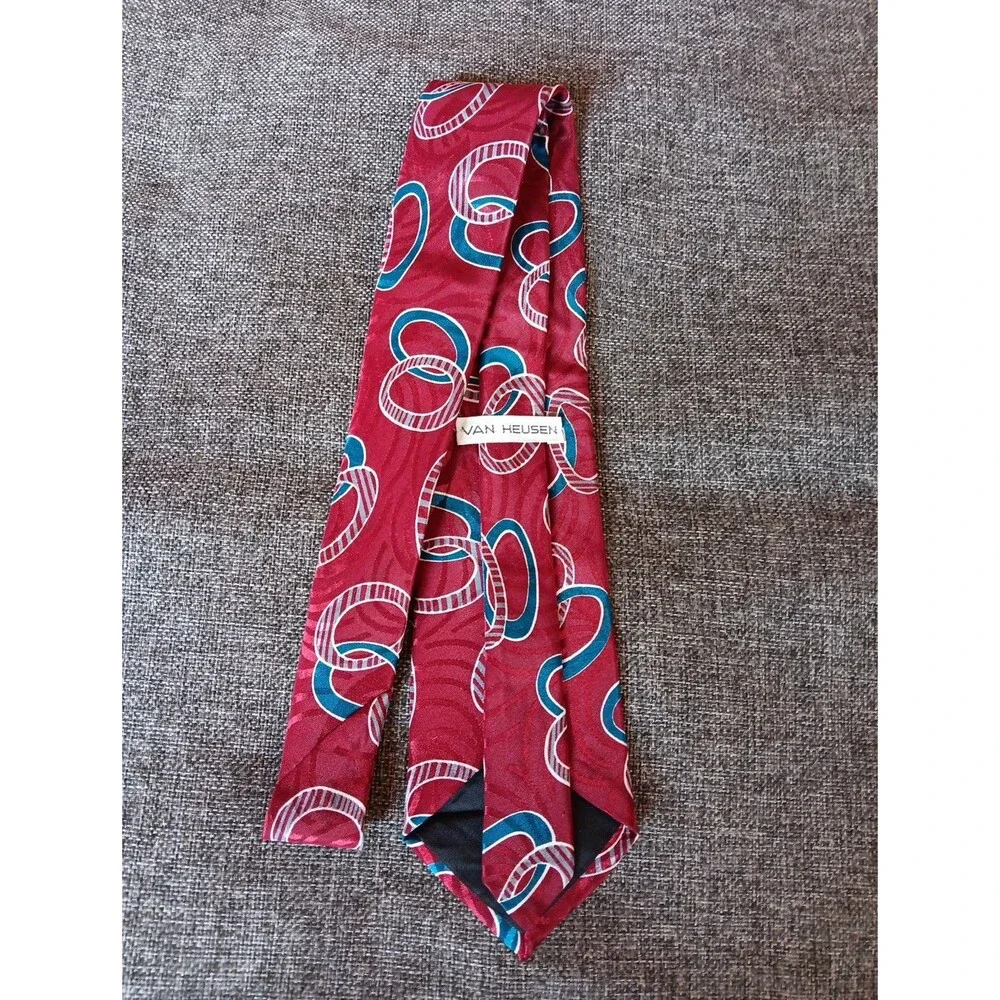 Tie 70s 80s 90s Y2K Mens Van Heusen Red Blue White 3.5 Wide 57 Long